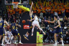 赛前体能课后，明尼苏达森林狼扳平良机备战欧篮联，悬念犹存，阵容厚度经受考验的简单介绍