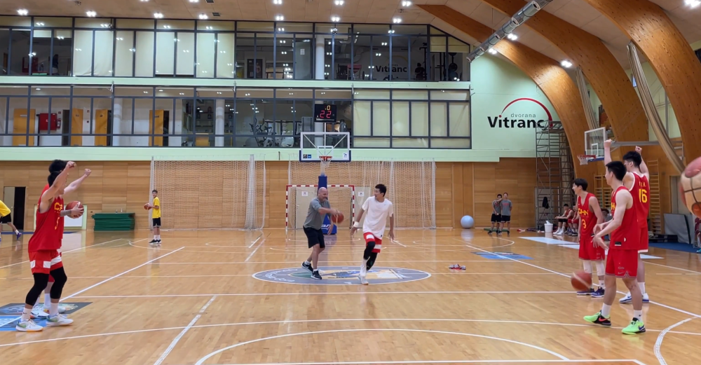 浙江队发布备战花絮；赛后内部沟通；意大利杯任务艰巨；纪律约束更严格的简单介绍